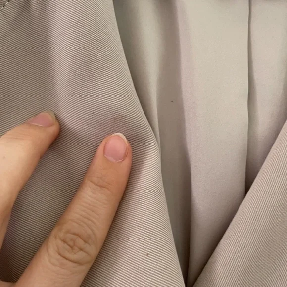 Club Monaco Trench Coat - Picture 4 of 5